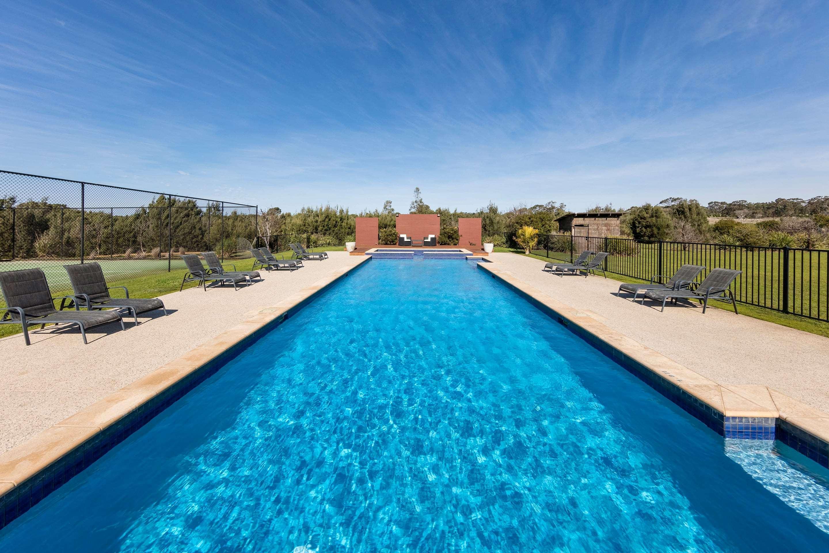 Ramada Resort By Wyndham Phillip Island Cowes Exterior photo